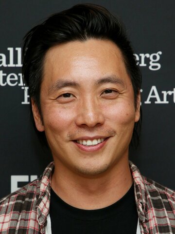 Kelvin Yu Headshot