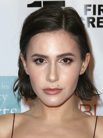 Erin Sanders Headshot