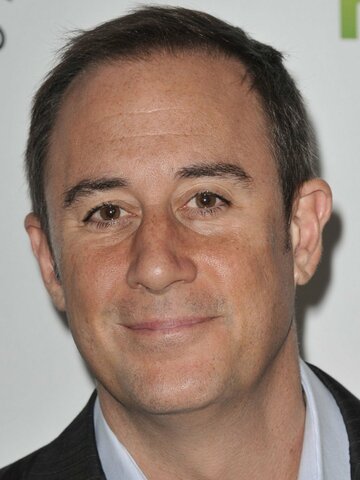 Mike Kelley Headshot