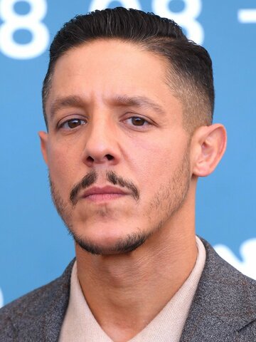 Theo Rossi Headshot