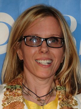 Claudia Lonow