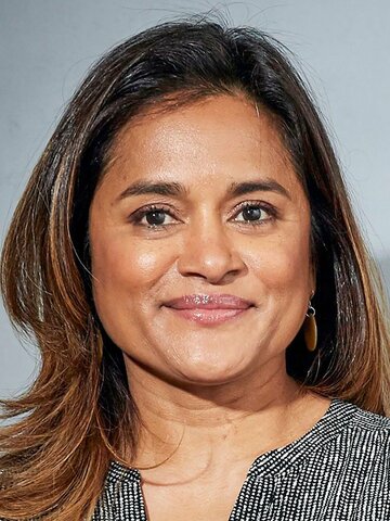 Veena Sud Headshot