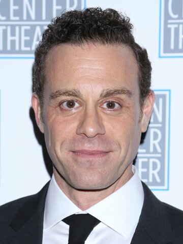 Matthew Rauch Headshot