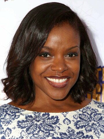 Nadine Ellis Headshot