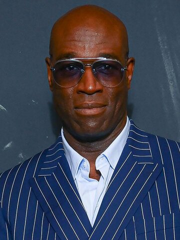 Steve Toussaint Headshot
