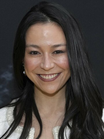 Elizabeth Chai Vasarhelyi Headshot