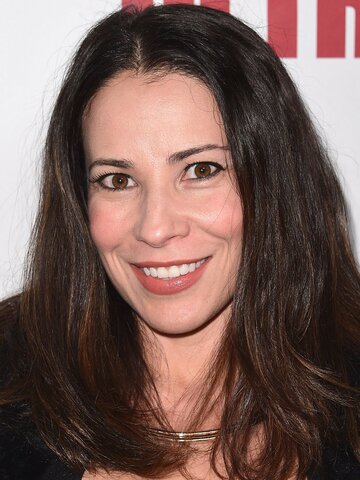 Jossara Jinaro Headshot
