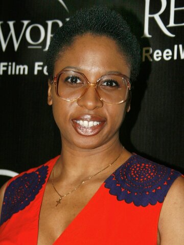 Raven Dauda Headshot