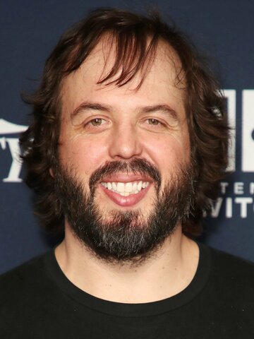 Angus Sampson Headshot