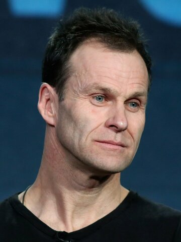 Peter Moffat Headshot