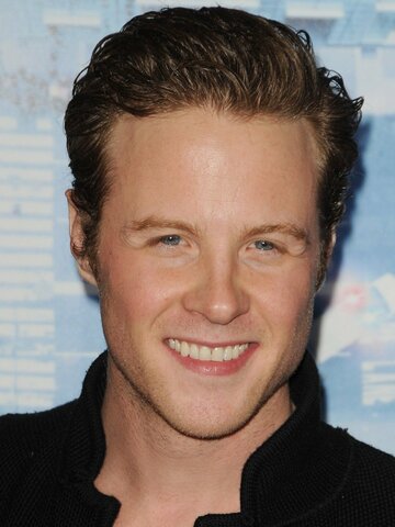 Ashton Holmes Headshot