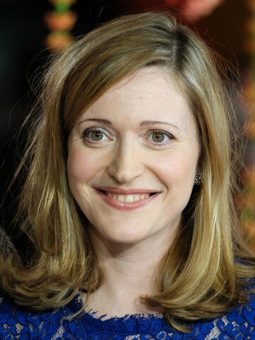 Claire Price Headshot