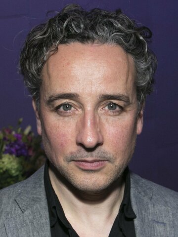 Aidan McArdle Headshot