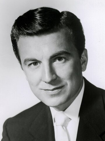 Jay Robinson Headshot