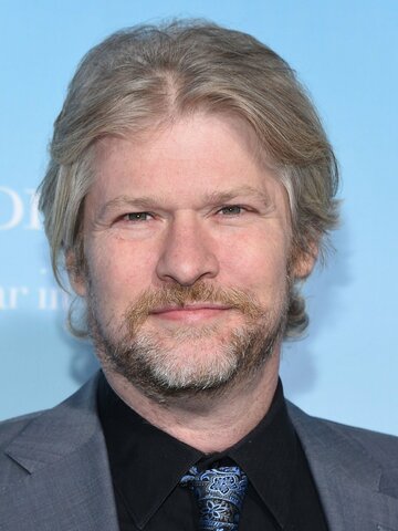 Todd Lowe Headshot
