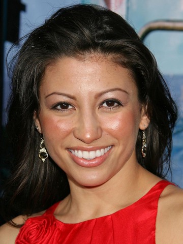 Vanessa Born Headshot