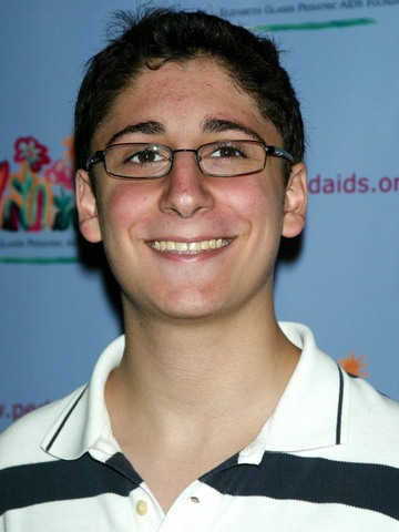 Daniel Tay Headshot