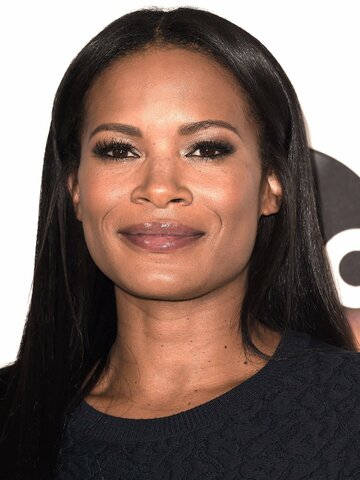 Rose Rollins Headshot