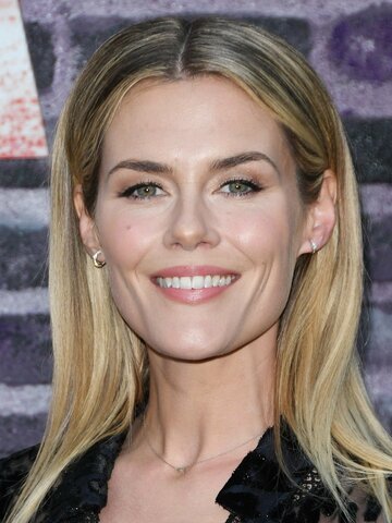 Rachael Taylor Headshot