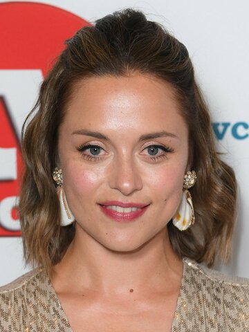 Zoë Tapper Headshot