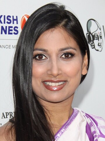 Nimmi Harasgama Headshot