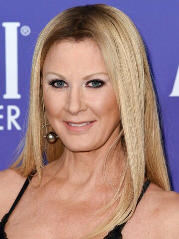 Sandra Lee Headshot