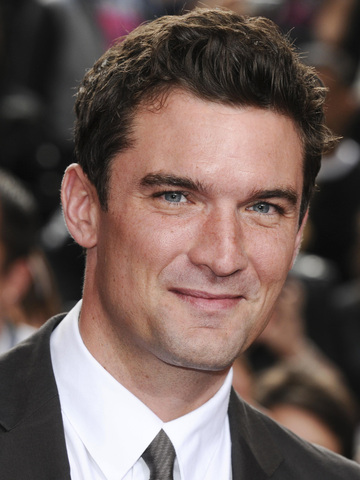 Matthew Chambers Headshot