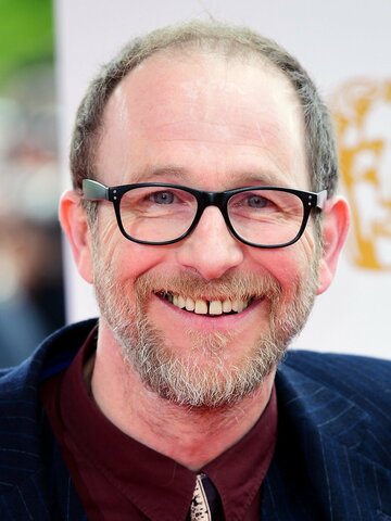 Paul Kaye Headshot