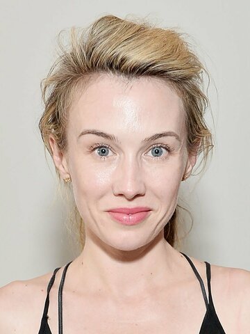 Wynn Everett Headshot