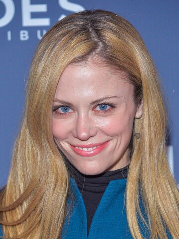 Claire Coffee Headshot