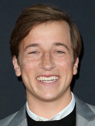 Skyler Gisondo Headshot