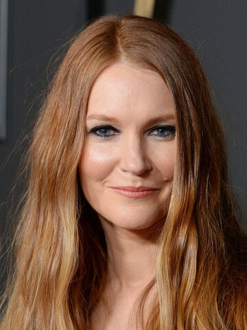 Darby Stanchfield Headshot