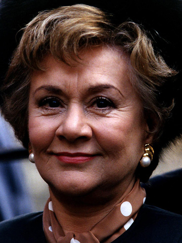 Joan Plowright Headshot