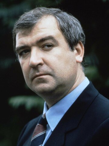 Gary Whelan Headshot