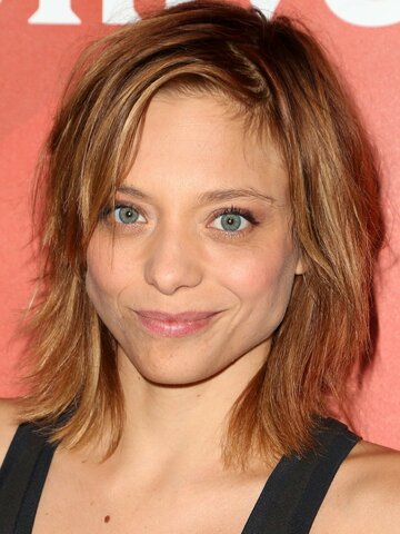 Lizzie Brocheré - Actress