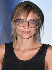 Lizzie Brocheré