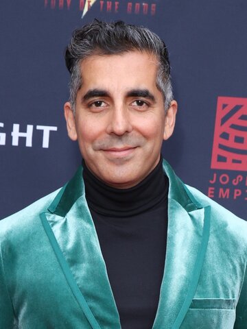 Sunil Malhotra Headshot