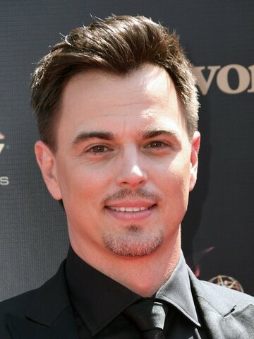 Darin Brooks Headshot