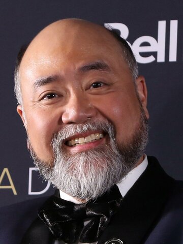 Paul Sun-Hyung Lee Headshot