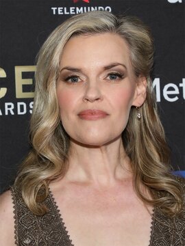 Kari Wahlgren