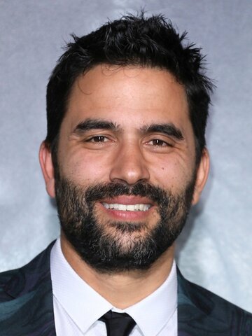 Ignacio Serricchio Headshot