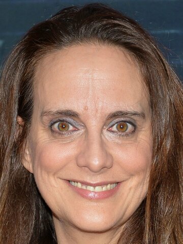 Liz Tuccillo Headshot