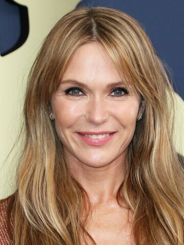 Katie Aselton Headshot