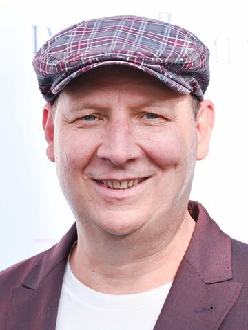 Dan Bakkedahl Headshot