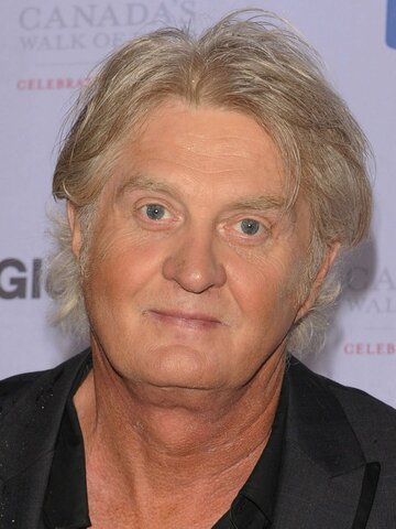 Tom Cochrane Headshot