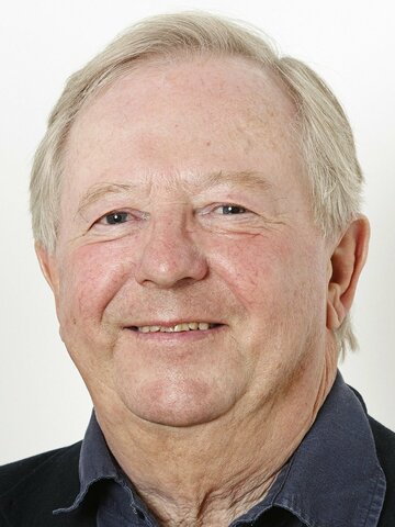 Tim Brooke-Taylor Headshot