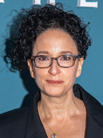 Debora Cahn Headshot