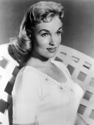 Karen Steele Headshot