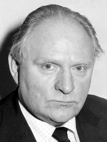 Colin Douglas Headshot