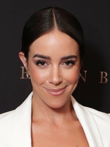 Tiffany Dupont Headshot